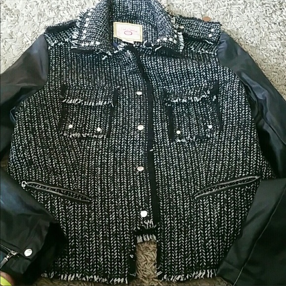 New - Picture 2 of 5